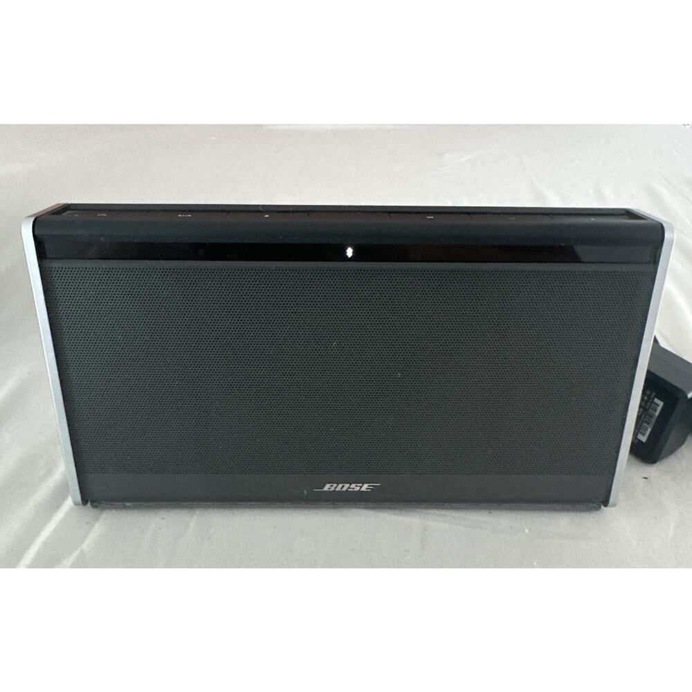 Bose SoundLink Bluetooth 404600 Wireless Mobile Speaker Portable Tested W/Plug